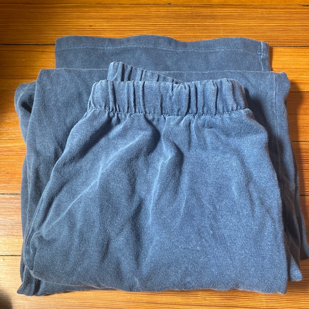 Brandy Melville Anastasia sweatpants